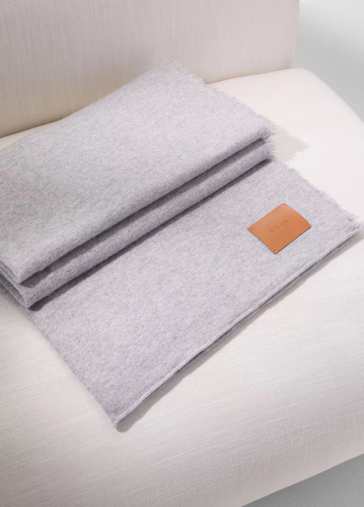 cashmere_reverse_jersey_throw_2-1.webp Sale Vince Cashmere Reverse Jersey Throw heather grey