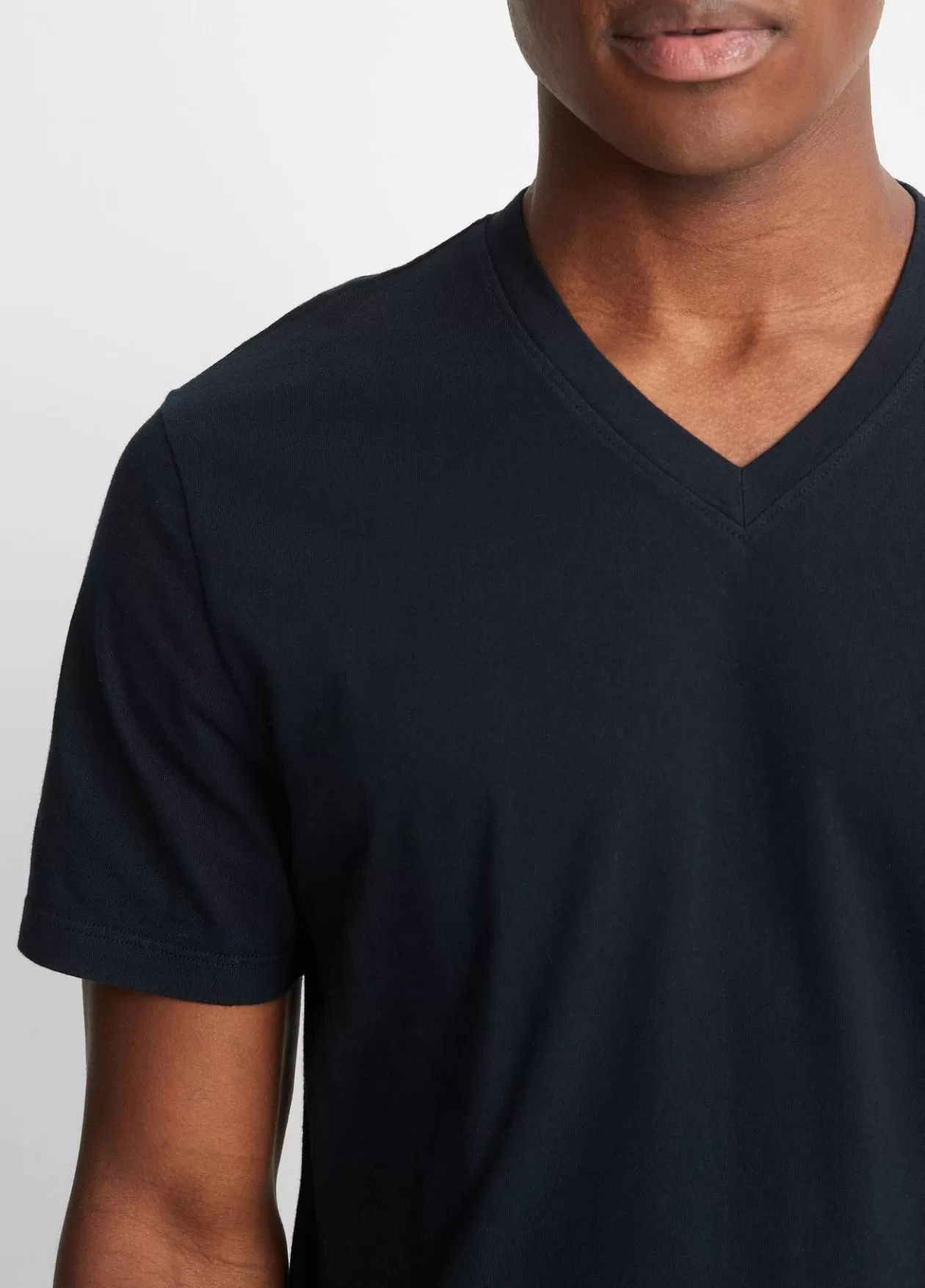 Fashion Vince Garment Dye Short Sleeve V-Neck T-Shirt washed coastal