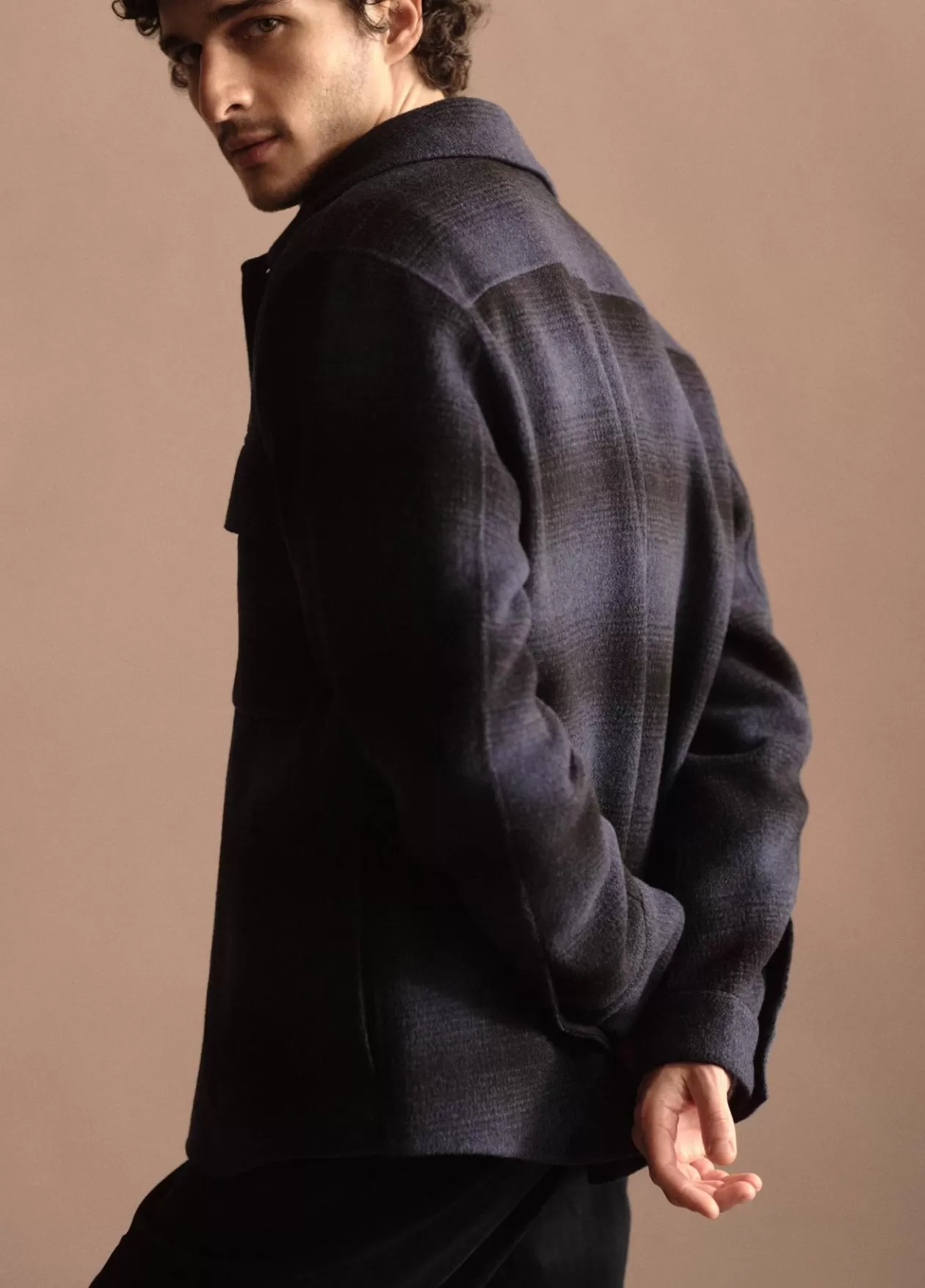 plaid_splittable_shirt_jacket_5.webp Flash Sale Vince Plaid Splittable Shirt Jacket ultramarine