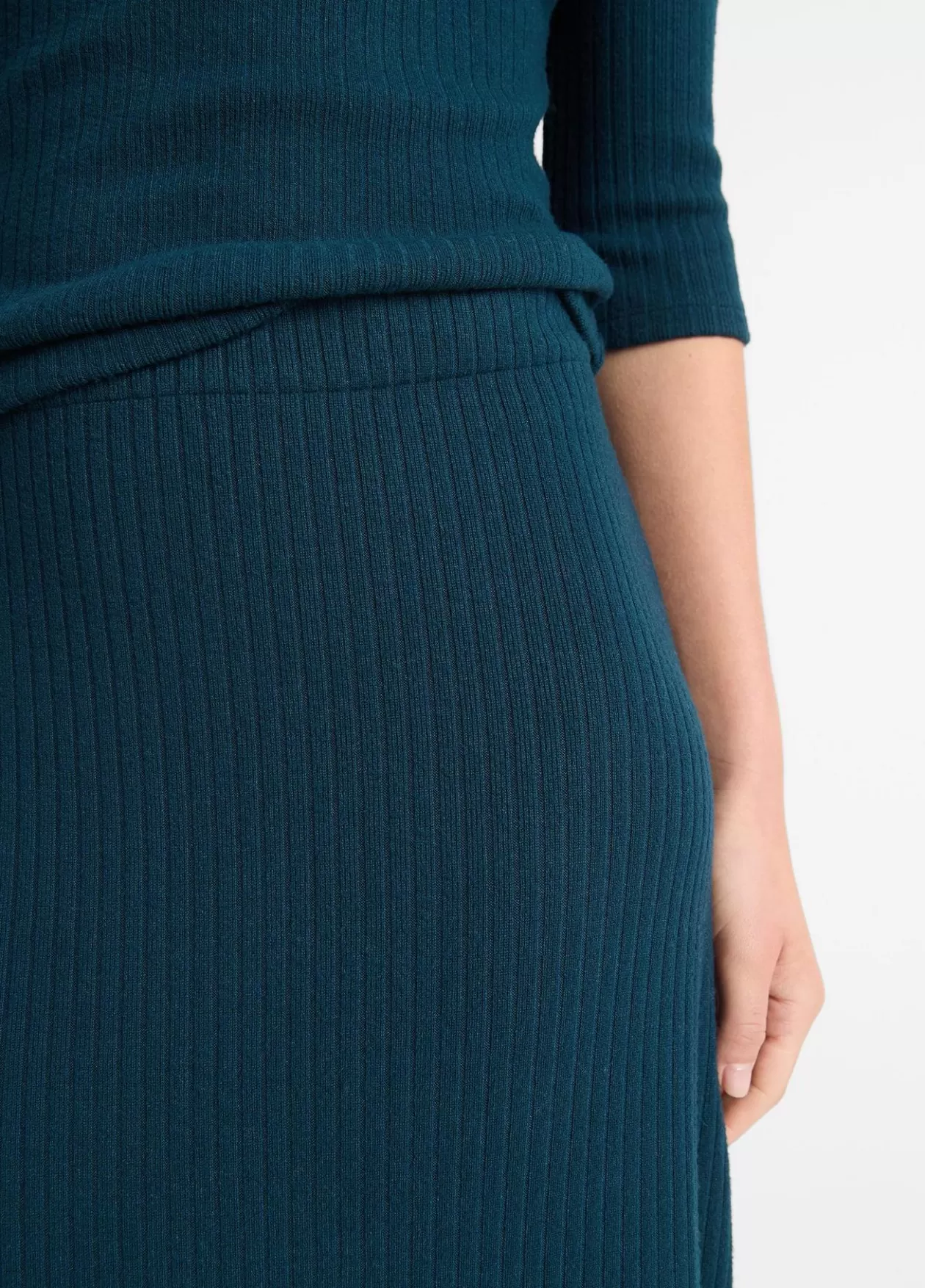 Hot Vince Ribbed Midi Skirt deep ocean