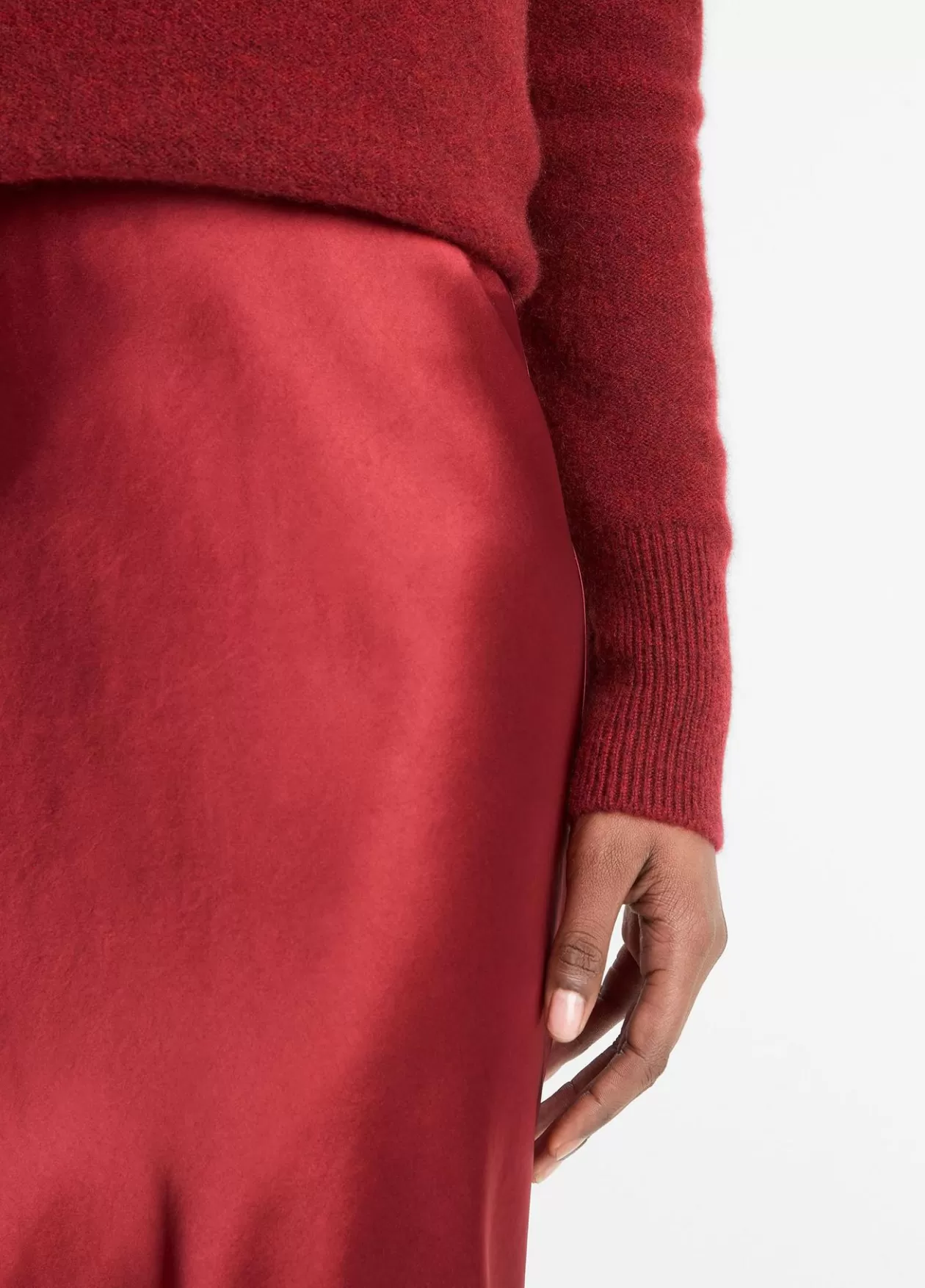 Store Vince Satin Maxi Skirt ruby ink