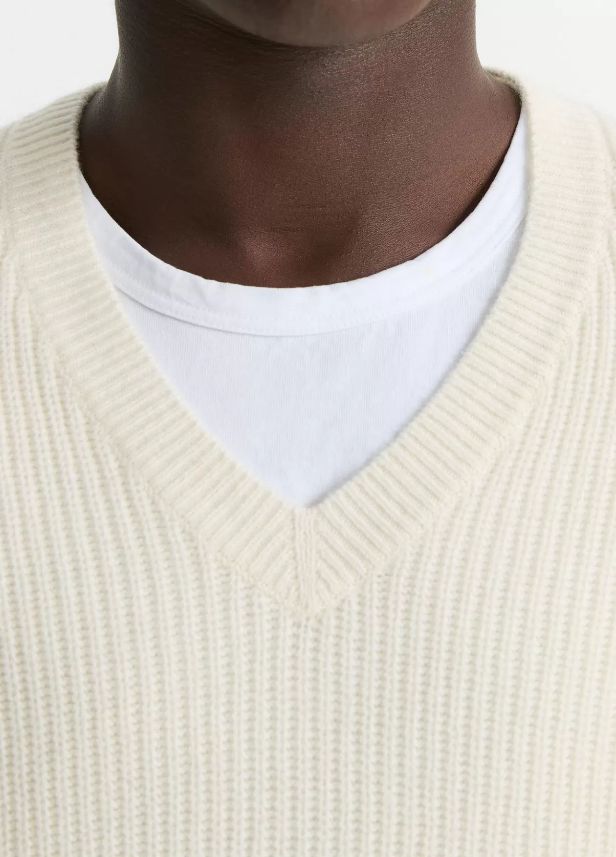 Store Vince Shaker-Stitch Wool-Cashmere V-Neck Sweater bone