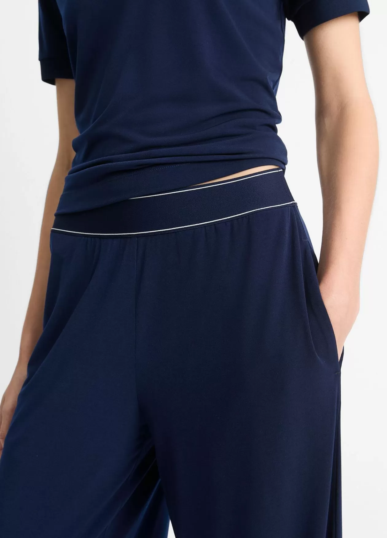 Discount Vince Stretch-Jersey Pull-On Pant navy