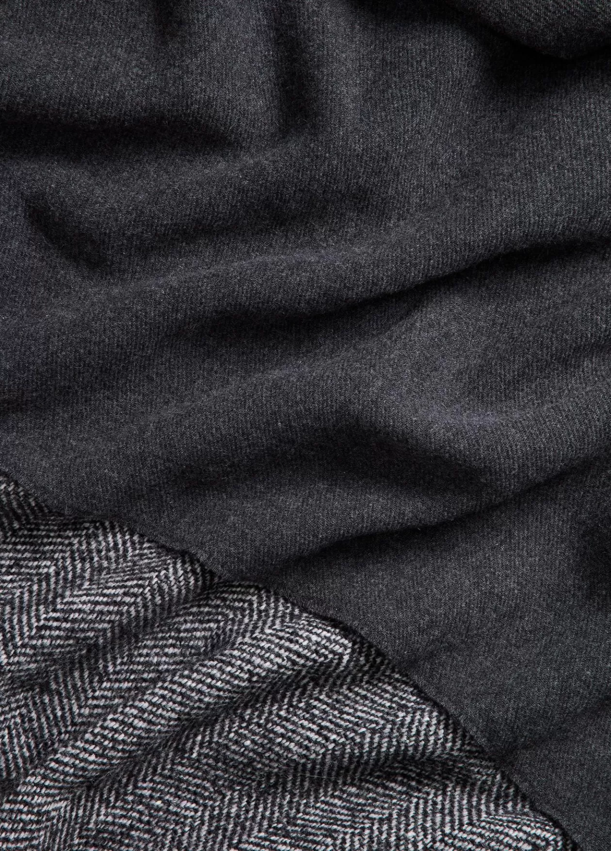 Clearance Vince Wool-Blend Bouclé Cape black